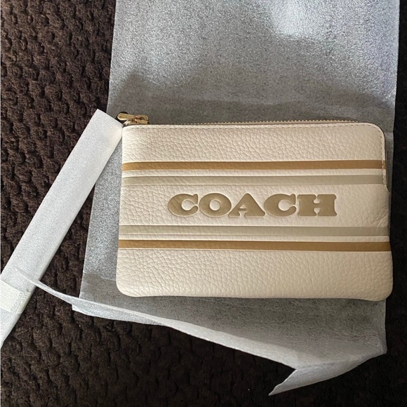 Coach Corner Zip Wristlet (Chalk) - Picture 4 of 6